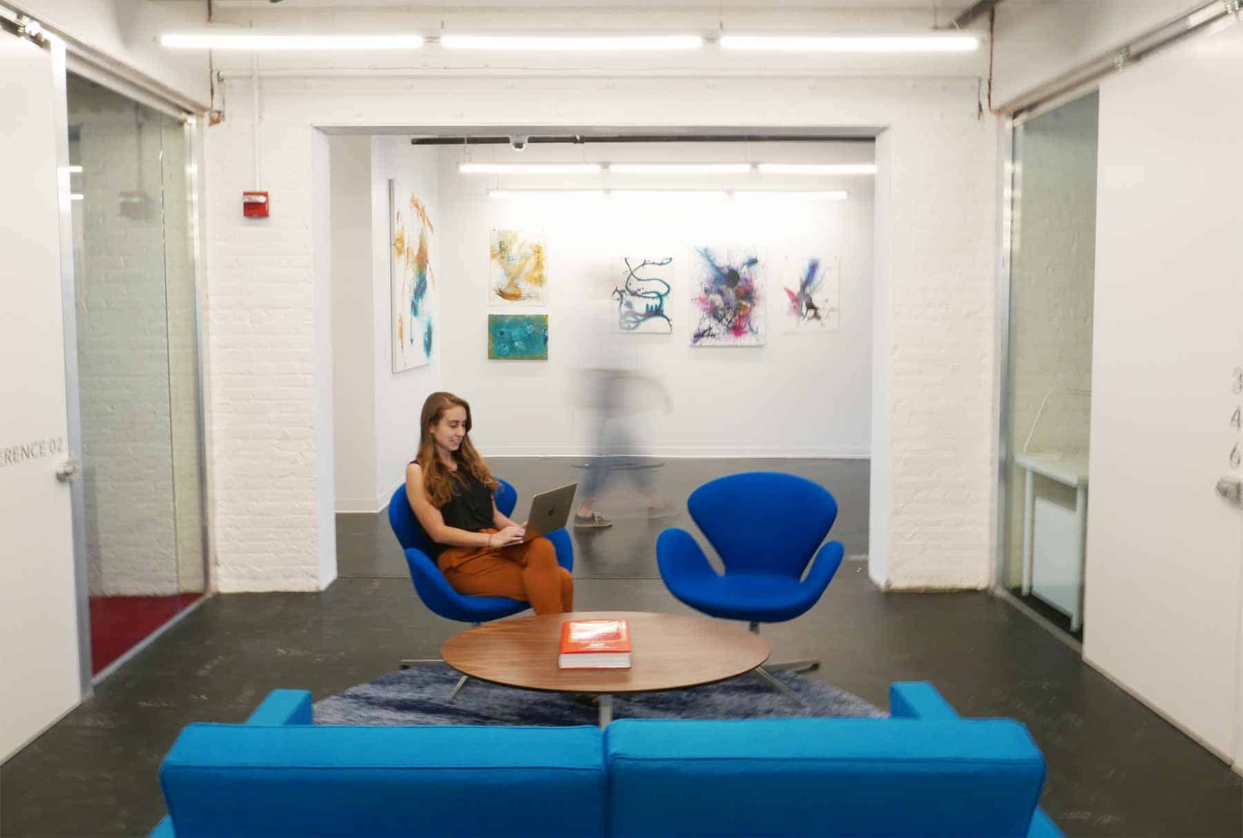 the-yard-southwilliamsburg-broardway-coworking-office-space-lounge-fl3